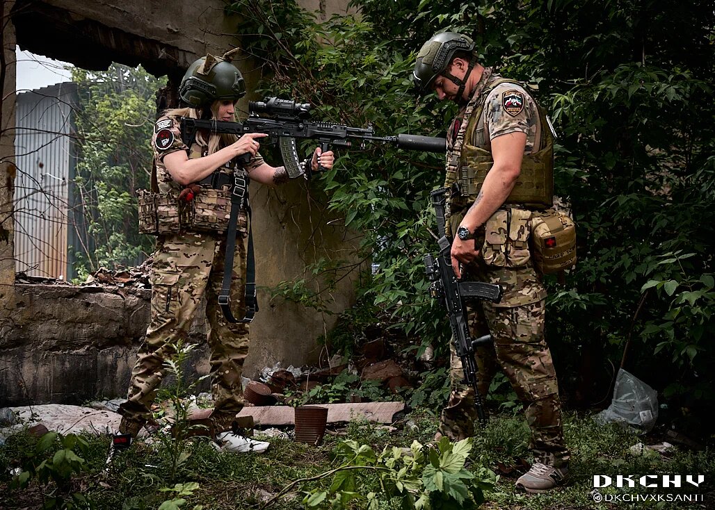 Военка: 001 Саяф и В Мать_web
